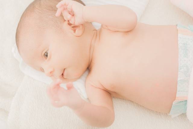 ママと赤ちゃんの蜜月 生後約４週間 新生児期の赤ちゃん 元気ママ応援プロジェクト