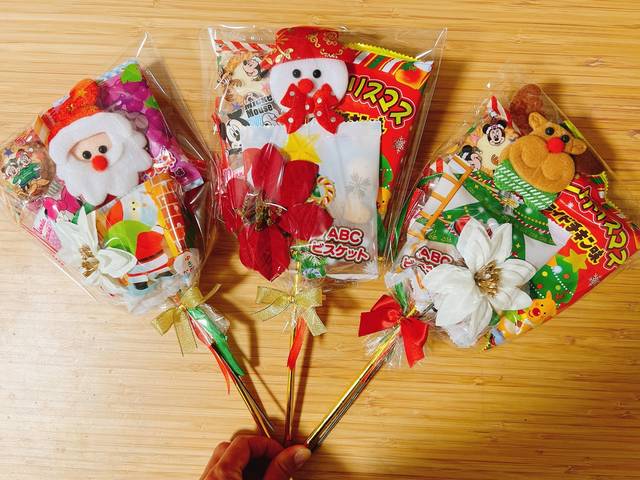 クリスマスのプチギフトに！子どもが喜ぶ『お菓子ブーケ』の作り方