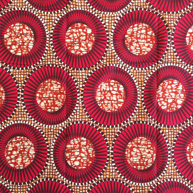 キテンゲ　Red　太陽サン柄 - アフリカ雑貨・アフリカ布の専門店｜SAWA SAWA (41306)