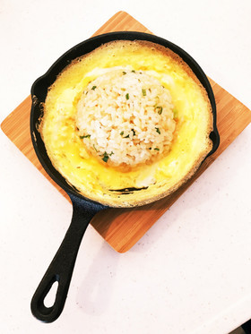 スキレットでズボラ炒飯 by クック3☆mam [クックパッド] 簡単おいしいみんなのレシピが253万品 (63384)