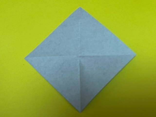 簡単折り紙 2枚の折り紙でできる 幸せを呼ぶ 四葉のクローバー 元気ママ応援プロジェクト
