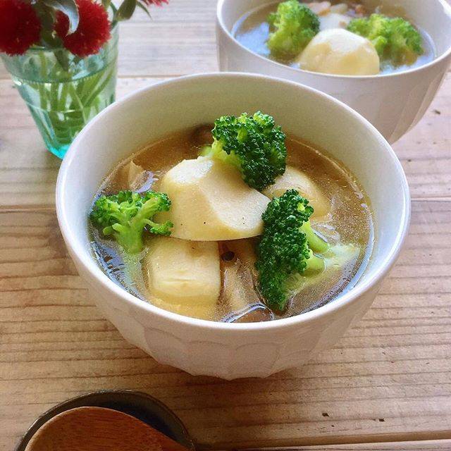 @haier_japan on Instagram: “- 人気デリスタグラマーが考案！秋の電子レンジレシピ！ 【里芋とベーコンのポトフ風煮込み】 これからの季節にぴったり！生姜をきかせたコンソメスープで体の芯からポカポカに！里芋のぬめりを取っておくと、吹きこぼれにくくなります。…” (175025)