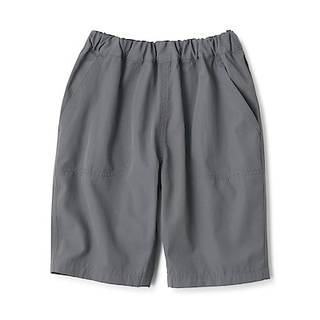 乾きやすい生地を使用しさらりとした肌触りのパンツを作り...